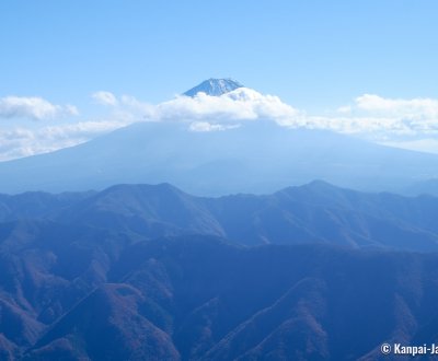 Mount Fuji Helicopter Tour, Winter view on the sacred mountain from the sky