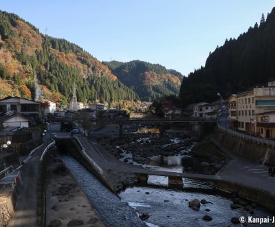 Tsuetate Onsen (Kumamoto), View on the onsen resort in autumn