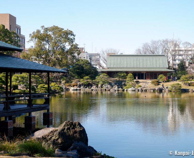 Kiyosumi Teien, View on the floating pavilion Ryo-tei and Taisho Memorial Kiyosumi Teien, View on the floating pavilion Ryo-tei and Taisho Memorial