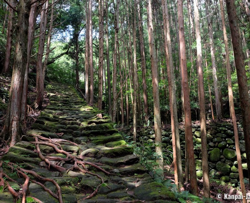 Kumano (Mie), Matsumoto-Toge Pass on the Kumano Kodo Iseji Route Kumano (Mie), Matsumoto-Toge Pass on the Kumano Kodo Iseji Route