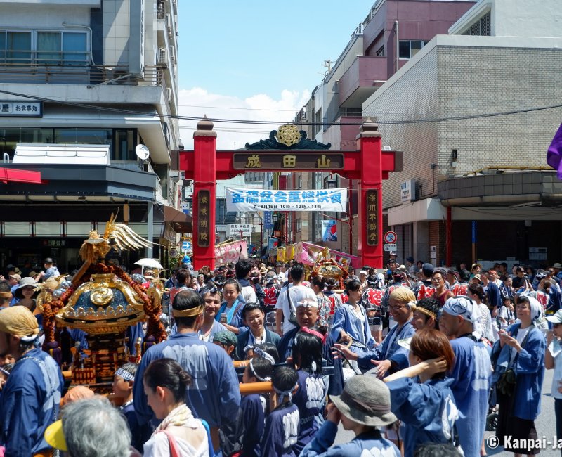 Fukagawa Hachiman Matsuri - 💧 Tokyo's Refreshing Summer Festival