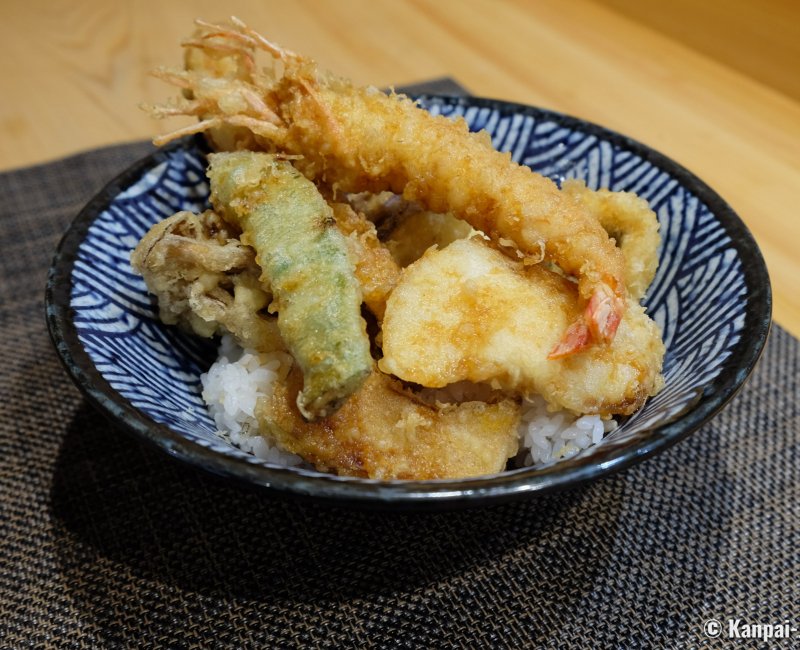 Tempura Tobari, Tempura rice bowl (tendon) ready to eat Tempura Tobari, Tempura rice bowl (tendon) ready to eat