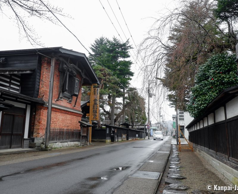 Kakunodate (Akita), Ando Brewery in a red brick Kura warehouse 