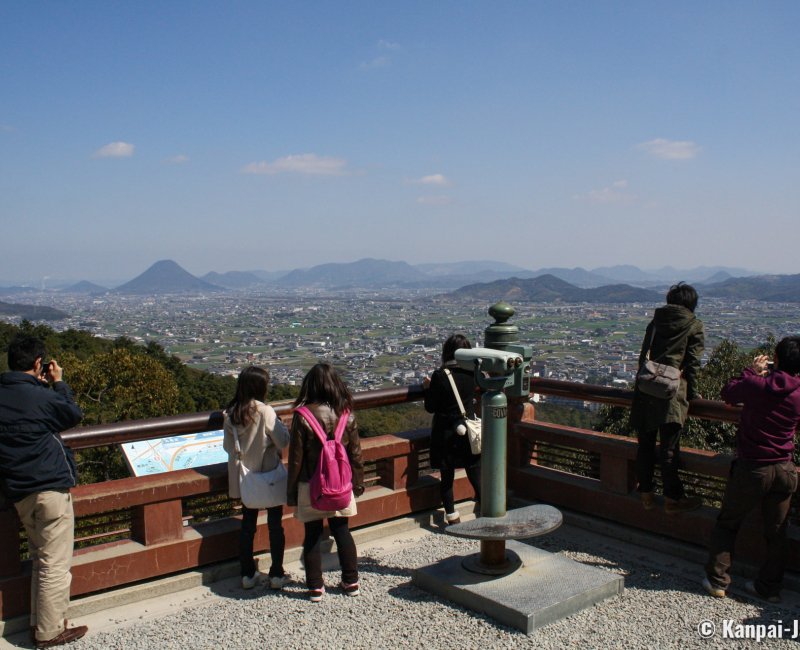 Kotohira-gu (Shikoku), Observation platform with a view on Marugame Kotohira-gu (Shikoku), Observation platform with a view on Marugame
