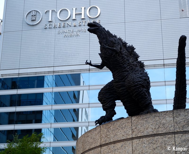 Hibiya (Tokyo), Godzilla statue in front of Hibiya Tokyo Midtown