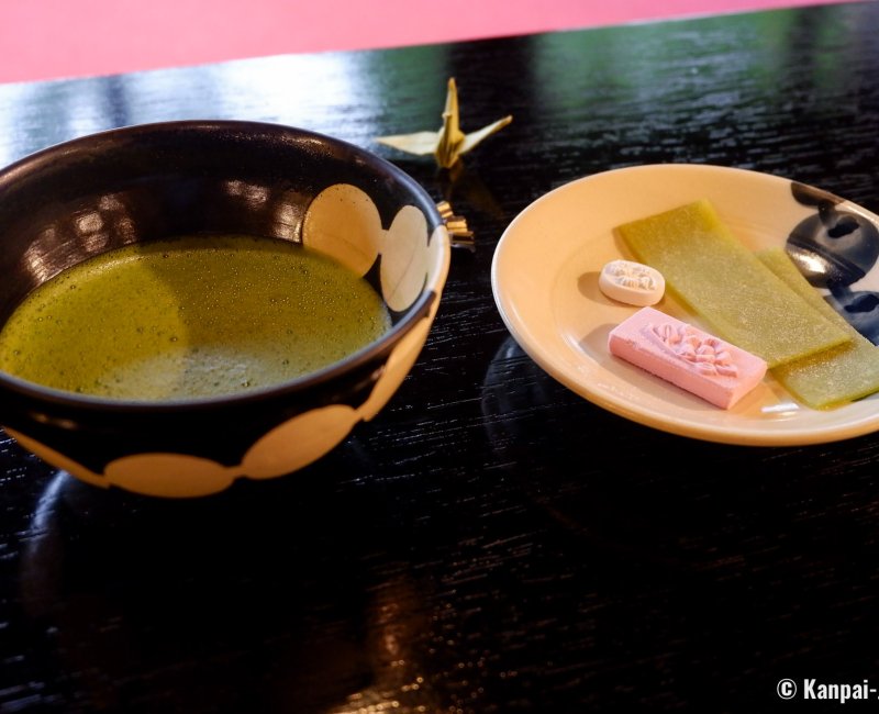 Gion Kagai Art Museum (Kyoto), Matcha tea and wagashi pastry served at The Art Cafe Gion Kagai Art Museum (Kyoto), Matcha tea and wagashi pastry served at The Art Cafe