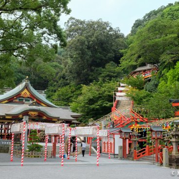 Yutoku Inari-jinja - Saga’s Bright Vermilion Shrine