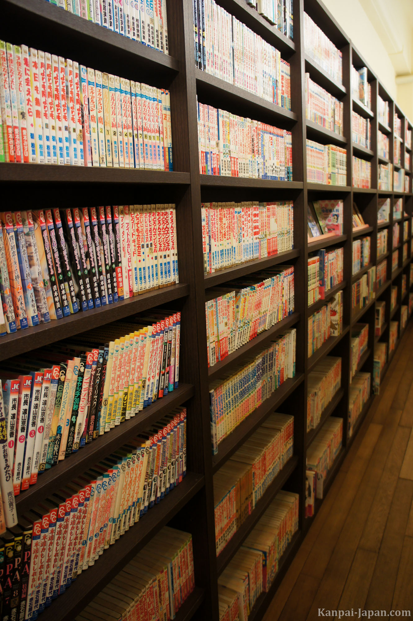 the world massive manga library about teen life